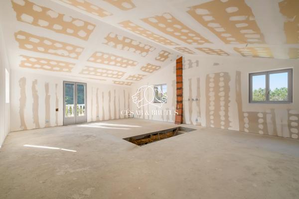 SECTEUR HOPITAL – MAISON 162m² RENOVEE – PARCELLE 3000m² + MAISON A RENOVER 80m²