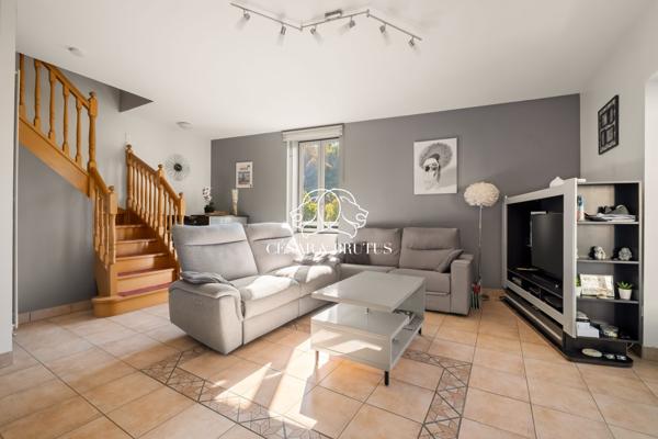 SECTEUR HOPITAL – MAISON 162m² RENOVEE – PARCELLE 3000m² + MAISON A RENOVER 80m²