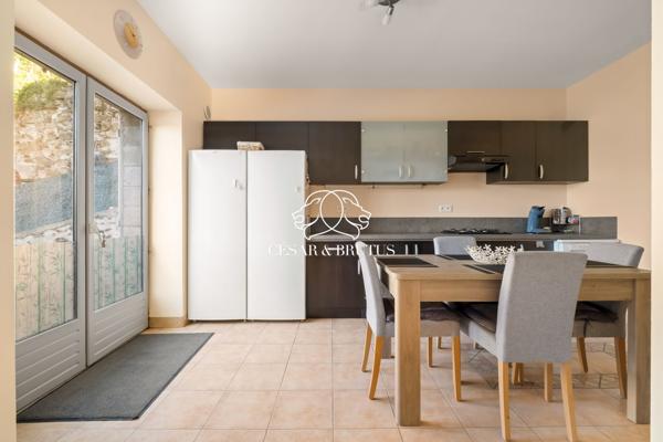 SECTEUR HOPITAL – MAISON 162m² RENOVEE – PARCELLE 3000m² + MAISON A RENOVER 80m²