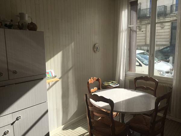 ROCHEFORT Maison ville Quartier Gambetta 3 chambres+ bureau, garage et un jardin clos.