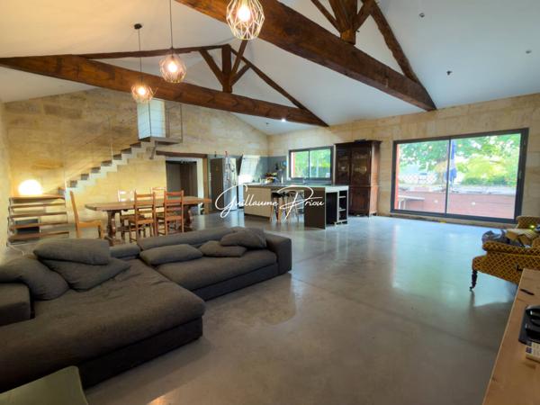 Maison à vendre 8 pièces de 242 m²