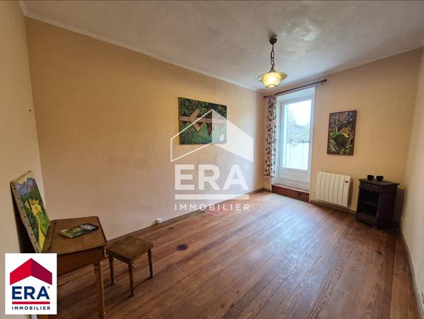 Maison de village de caractère avec extérieurs