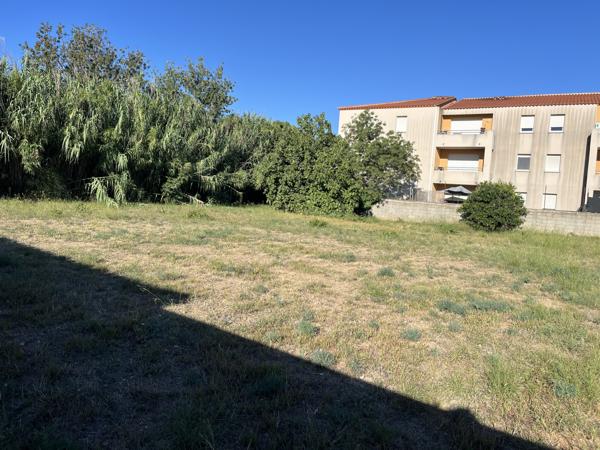 TERRAIN A BATIR 923m2 VIABILISE Espira-de-l'Agly (66600)