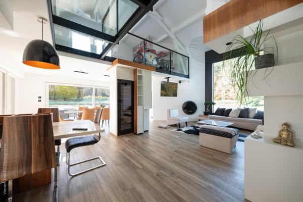 Somptueuse villa dans une cadre exceptionnel, excellent état général, prestations haut de gamme, performances énergétiques au top !