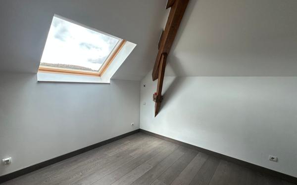 Appartement à vendre    4 pièces •  Albens