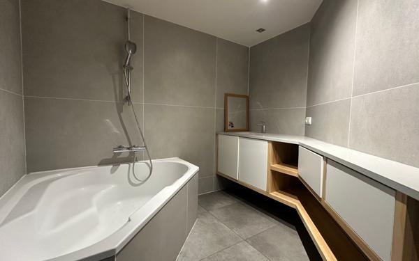 Appartement à vendre    4 pièces •  Albens