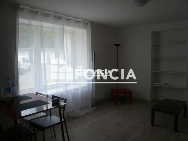Location Studio 24.79 m² - 10 RUE MARIE DORVAL Lorient 56100