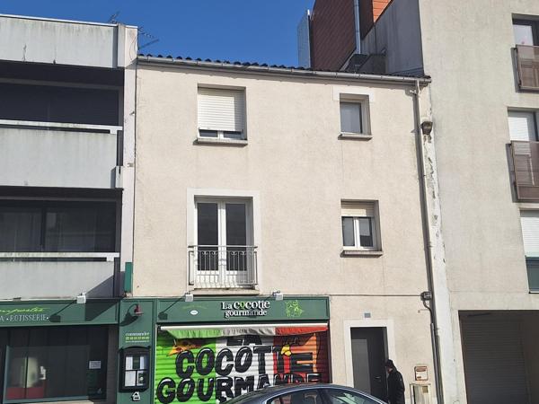 Maison à LA ROCHE-SUR-YON, 85000 - 5 pièces 156m²