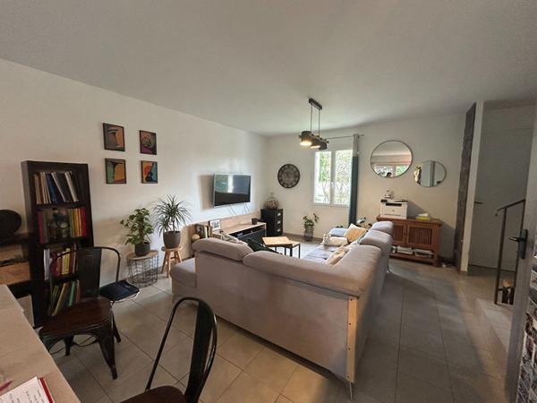 A VENDRE Maison Entraigues Sur La Sorgue 4 pièce(s)