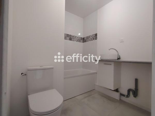 Maison
         4 pièces
        - 75 m² 147 000 € *