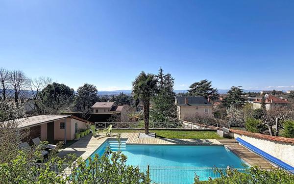 Maison à vendre    4 pièces •  Saint-Just-Saint-Rambert