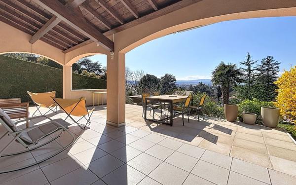 Maison à vendre    4 pièces •  Saint-Just-Saint-Rambert