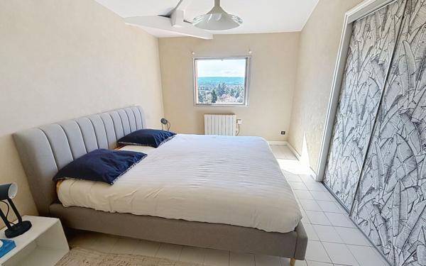 Maison à vendre    4 pièces •  Saint-Just-Saint-Rambert