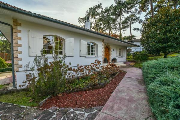 Arcachon (33120) Villa 5 pièces sur terrain de plus de 1 000 m²