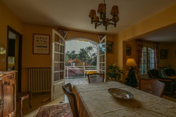 Arcachon (33120) Villa 5 pièces sur terrain de plus de 1 000 m²