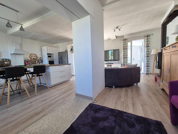 Maison Surgeres 4 pièce(s)