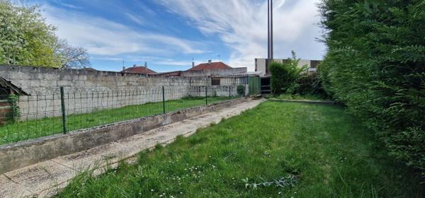 Maison 4 chambres jardin et dépendances