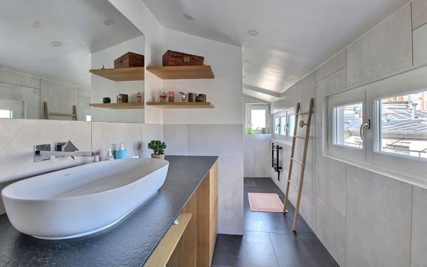 Appartement à vendre    5 pièces • 178,34 m2 Paris 6