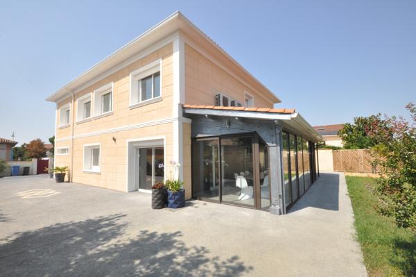 SAINT ORENS DE GAMEVILLE-Maison T10 300 m² Saint-Orens-de-Gameville (31650)