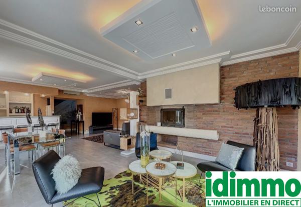 SAINT ORENS DE GAMEVILLE-Maison T10 300 m² Saint-Orens-de-Gameville (31650)