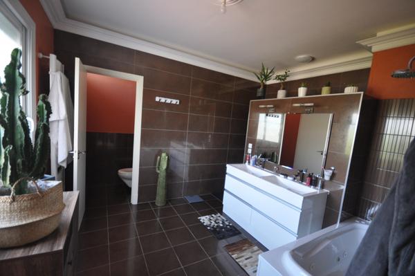 SAINT ORENS DE GAMEVILLE-Maison T10 300 m² Saint-Orens-de-Gameville (31650)