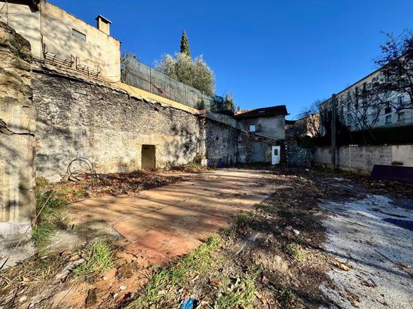 Terrain constructible de 390m²