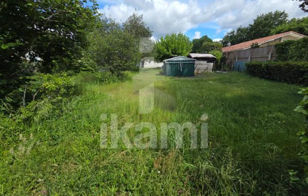 Terrain de 761 m²