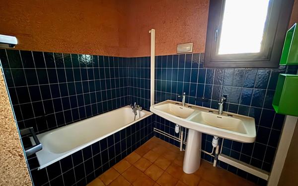 Maison à vendre    6 pièces •  Castres