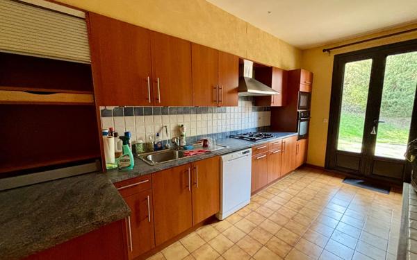 Maison à vendre    6 pièces •  Castres