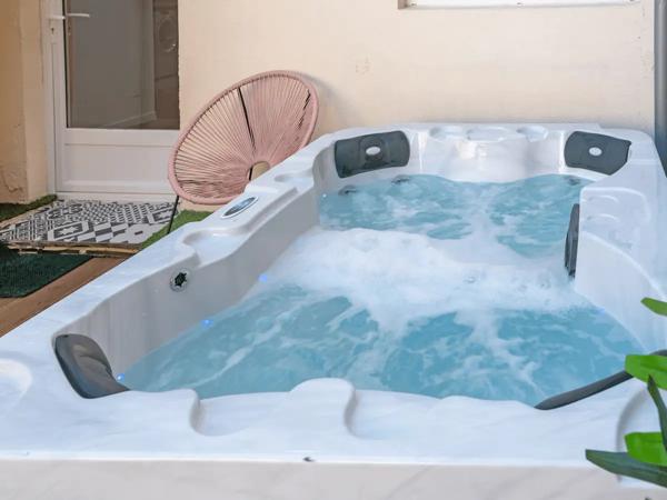 Appartement avec terrasse et Jacuzzi