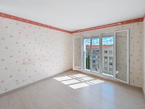 Appartement à vendre 5 pièces de 99 m²