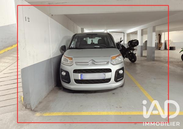 Parking à vendre 12 m² Paris 20