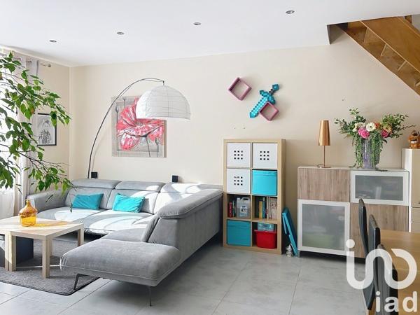 Maison de ville 5 pièces de 120 m² à Saint-Laurent-Blangy (62223)