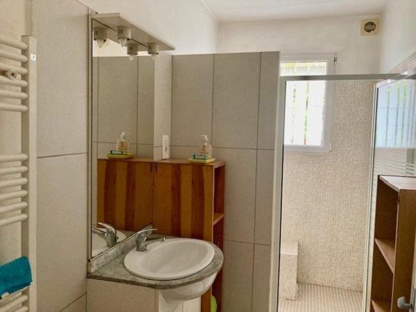 MAISON DE PLAIN PIED 3 CHAMBRES AVEC JARDIN