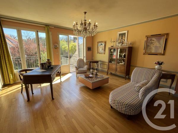 Maison à vendre  8 pièces - 245 m2 GUISE - 02