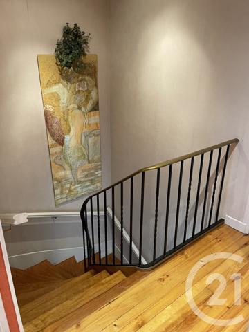 Maison à vendre  8 pièces - 245 m2 GUISE - 02