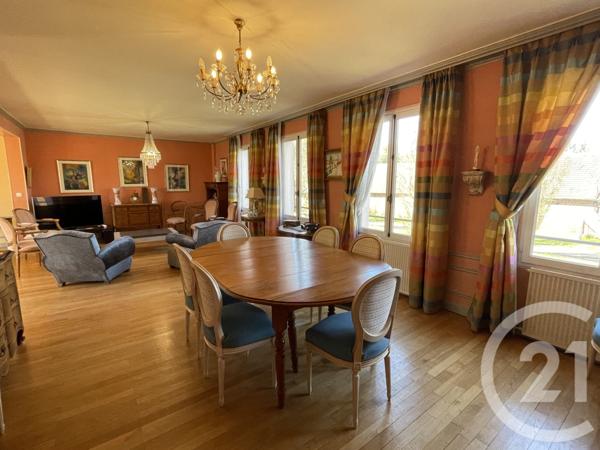 Maison à vendre  8 pièces - 245 m2 GUISE - 02