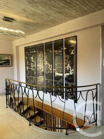 Maison à vendre  8 pièces - 245 m2 GUISE - 02