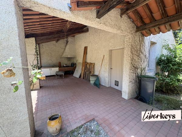 Belle maison familiale de 175 m² sur terrain arboré de 2 963 m² exposé plein sud