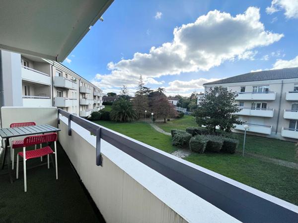 PESSAC- Proche centre ville - Appartement 3 pièces - Traversant - 69m2 - Ascenseur - Parking
