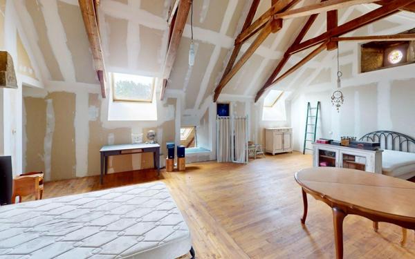 Maison à vendre    7 pièces •  Plouray