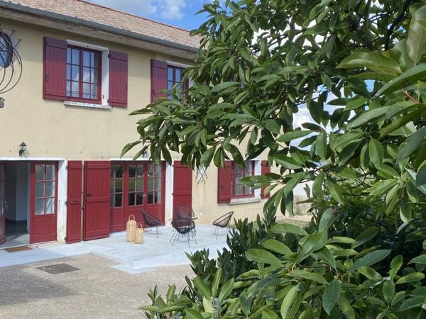 Appartement à louer 1 800 € CC FUISSE 3 p 73 m² DPE C