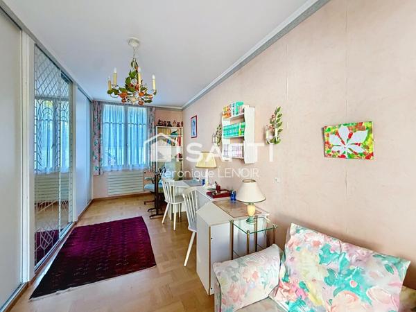 LE VESINET SUD LES IBIS : élégante maison sur lac de 181m2
