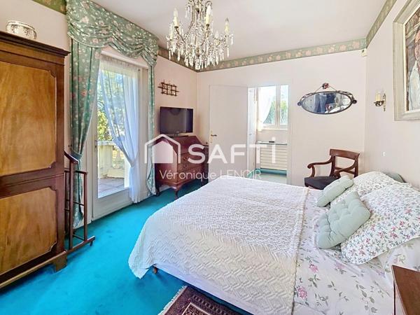LE VESINET SUD LES IBIS : élégante maison sur lac de 181m2