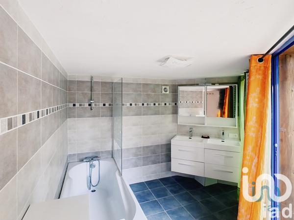 Maison à vendre 6 pièces 190 m² Les Eyzies