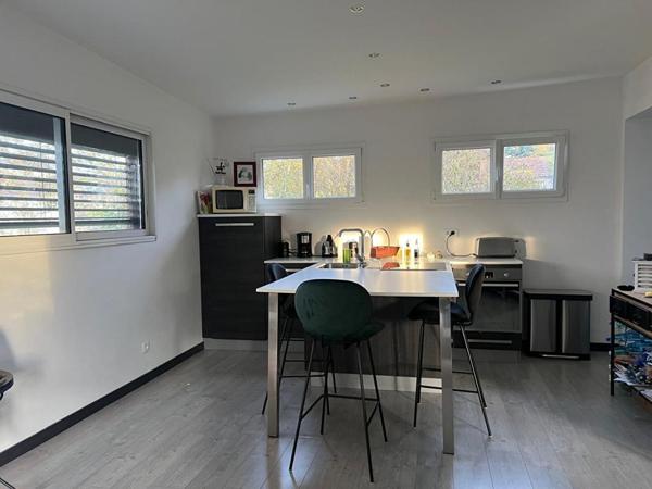 Maison  3 pièce(s) 84 m2