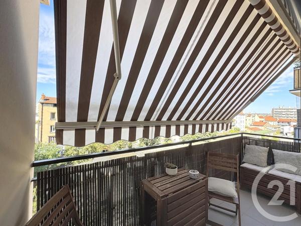 Appartement F4 à vendre  4 pièces - 73,56 m 2   VILLEURBANNE  - 69