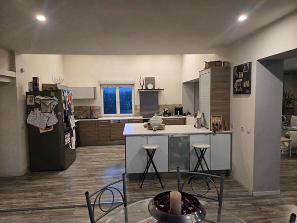 maison individuelle idéalement placée a (mn du cœur louhannais)