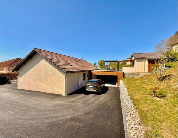 MAISON T5 TRAVERSANTE – 120 m² HABITABLES – PARCELLE 1650 m² AVEC PISCINE et dépendance