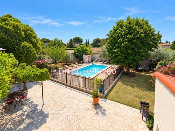Maison à vendre 10 pièces de 273 m²